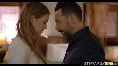 Jouer Papa a attrapé la belle-fille en flagrant