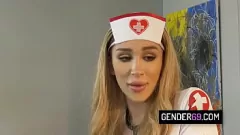Oynat Busty shemale hemşire Angelina, anal sallanan Michael del Ray'de Hardcore alır
