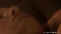 Redare Experimentați tachinarea erotică a unei frumuseți de la Bollywood: Urmărește această bandă de dansatoare indiană brunetă și simte momentul