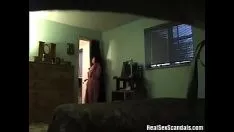 Redare Esperou o marido ir trabalhar pra dar pro encanador