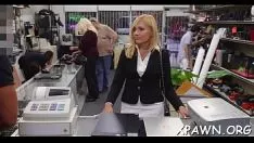 Redare În mod laudativ, Sum sting plictisește un pasionat cu coarne în stash awa