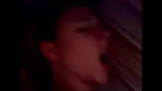 Baisé accent;e comme une chienne au lit, et elle le dit !
