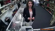 Oynat Milf evli kadın ins ve sikikleri tefecinin dükkan sahipleri büyük sashay