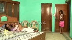 Afspelen Badi bhan nokar se choti bhan padosi se -sexdesh.com