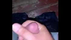 تشغيل انها بوب في وقت مبكر من الصباح